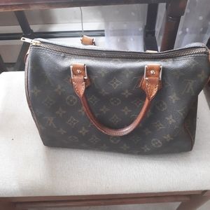 Louis Vuitton Speedy 30